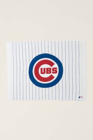 CozyChic® Chicago Cubs™ Throw
