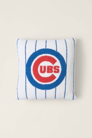 CozyChic® Chicago Cubs™ Pillow