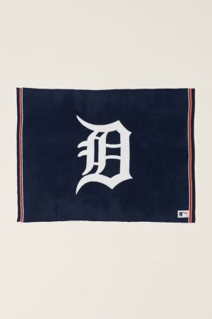 CozyChic® Detroit Tigers™ Throw